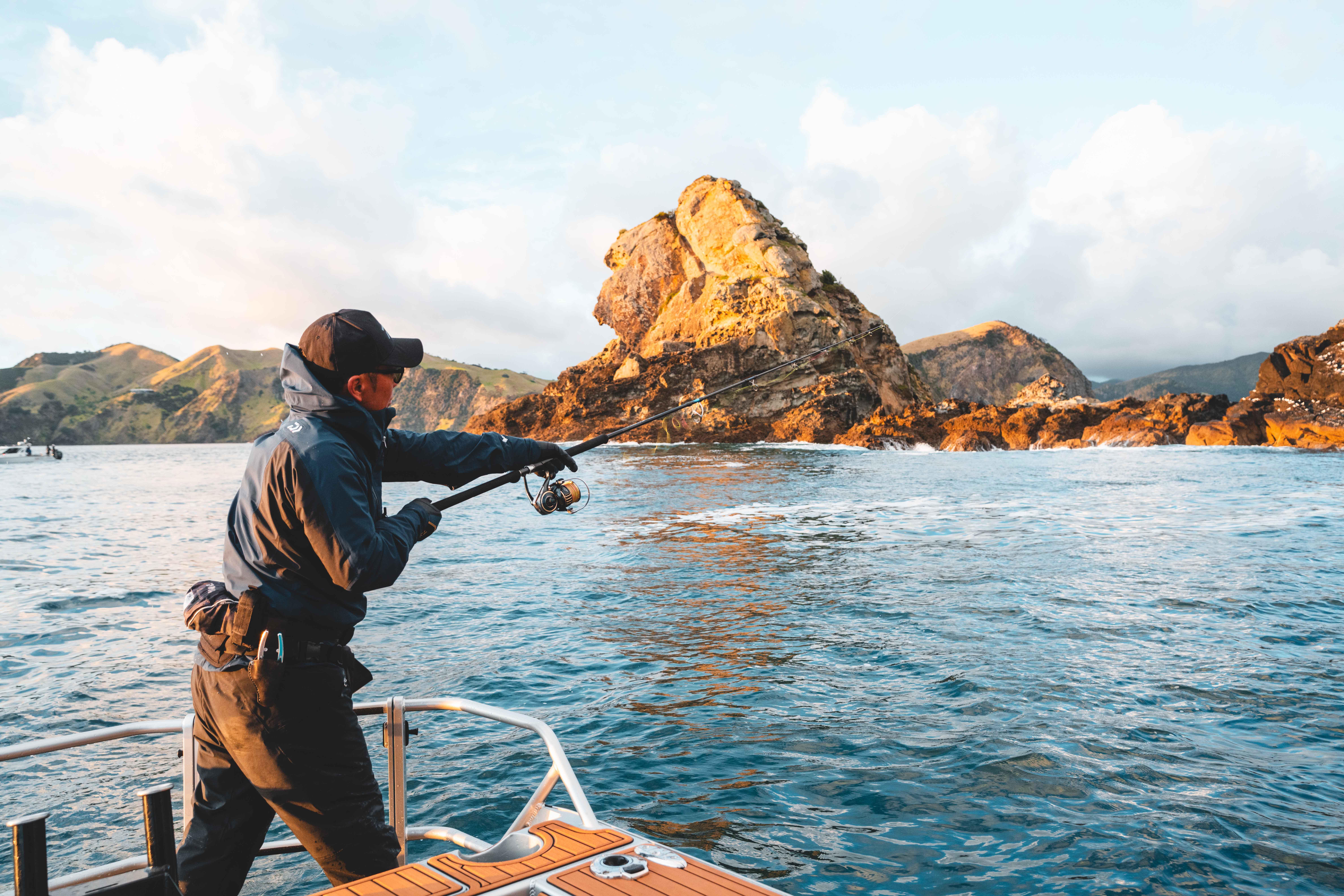 Angler fishing with a Daiwa Leobritz electric reel off the New Zealand coast